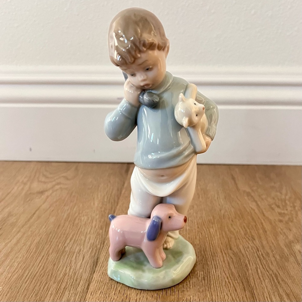 1987 NAO by LLADRO “Hello Mommy” Boy on the Phone and Dog Figurine Hand Made Vtg